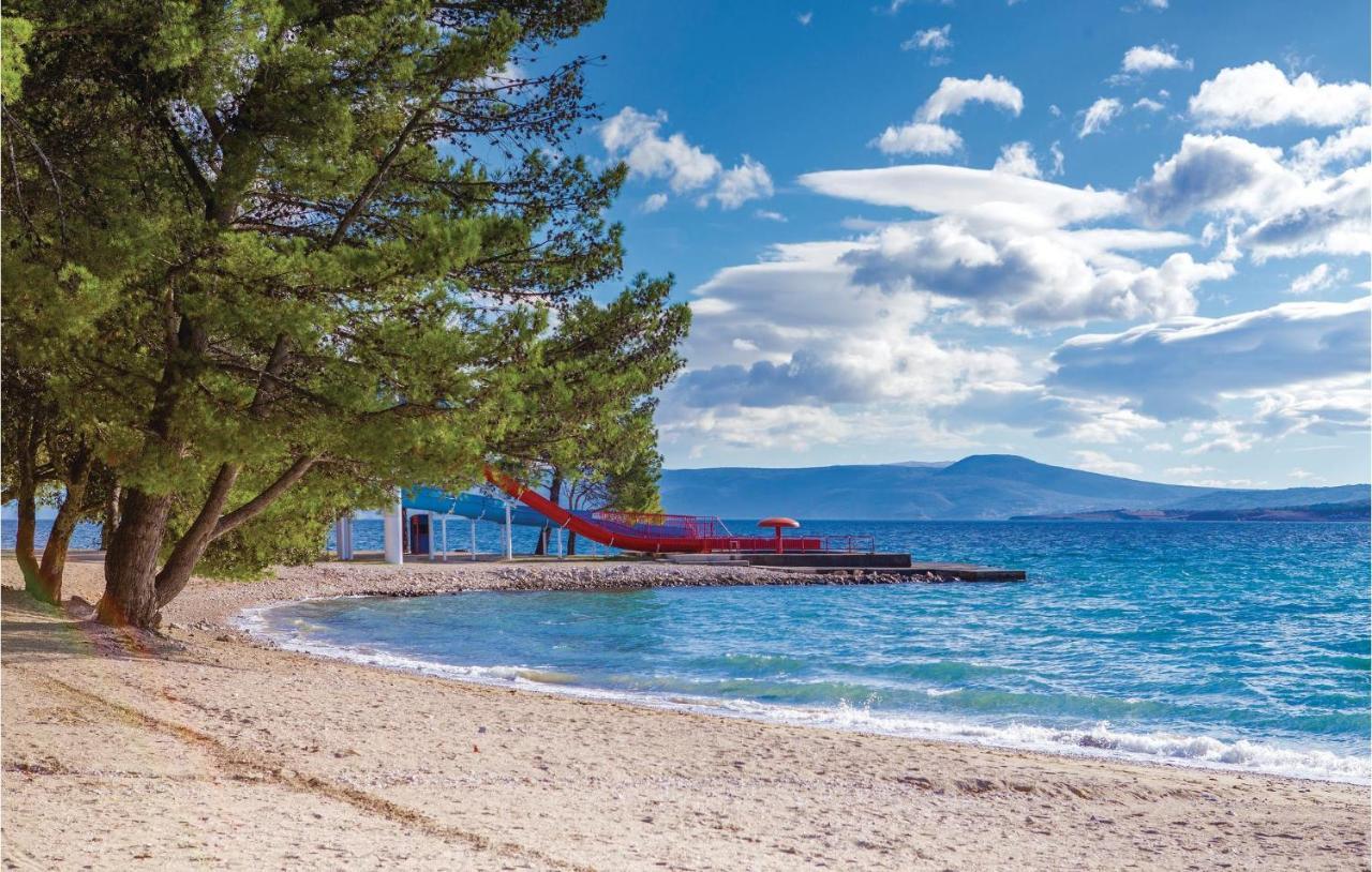Nice Apartment In Crikvenica With House Sea View Exterior foto